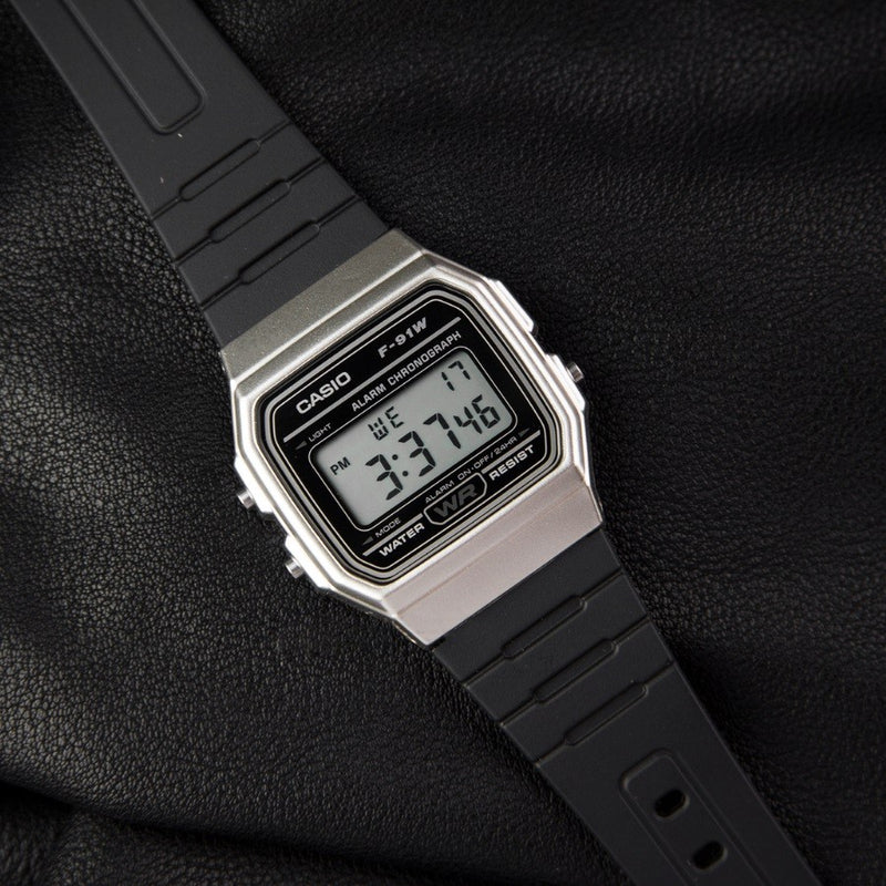 Casio Vintage Digital Silver Bezel Resin Strap Watch| F-91WM-7ADF