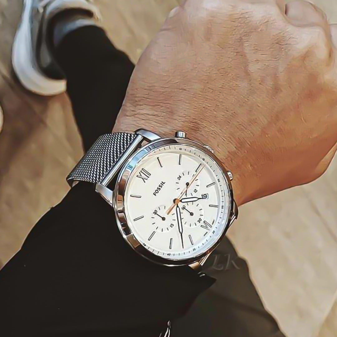 Fossil Neutra Chronograph White Dial Mesh Strap Men's Watch | FS5382
