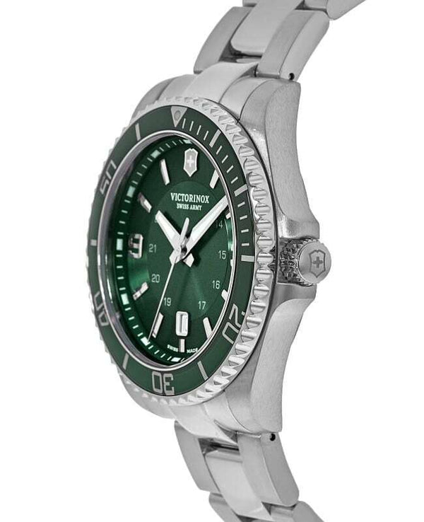 VICTORINOX Maverick Green Dial and Silver Stainless Steel 241934