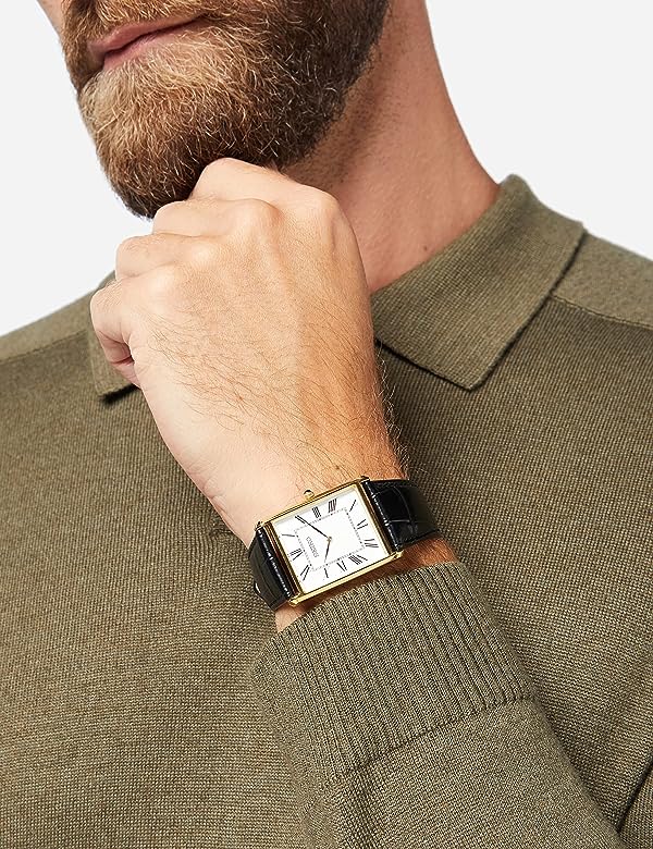 Seiko Men's Analogous Quartz Watch with Leather Strap SWR052