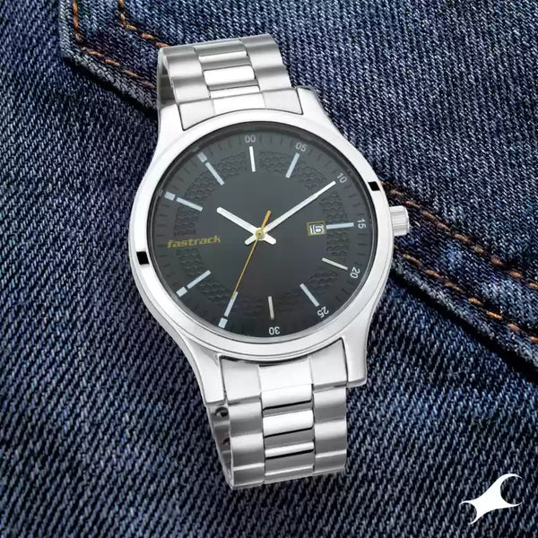 Fastrack Silver-Toned Analogue Black Dial Watch | 3240SM03