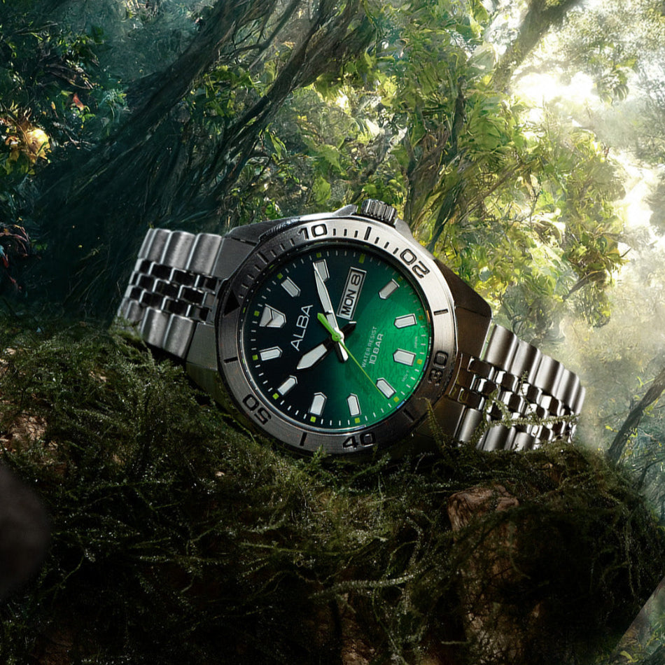 ALBA Sportive Green Gradation Dial Men's Watch | AV3579X