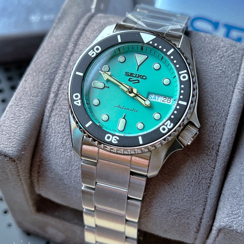 Seiko 5 Sports SKX “Midi” Teal Dial Automatic Men's Watch| SRPK33K1