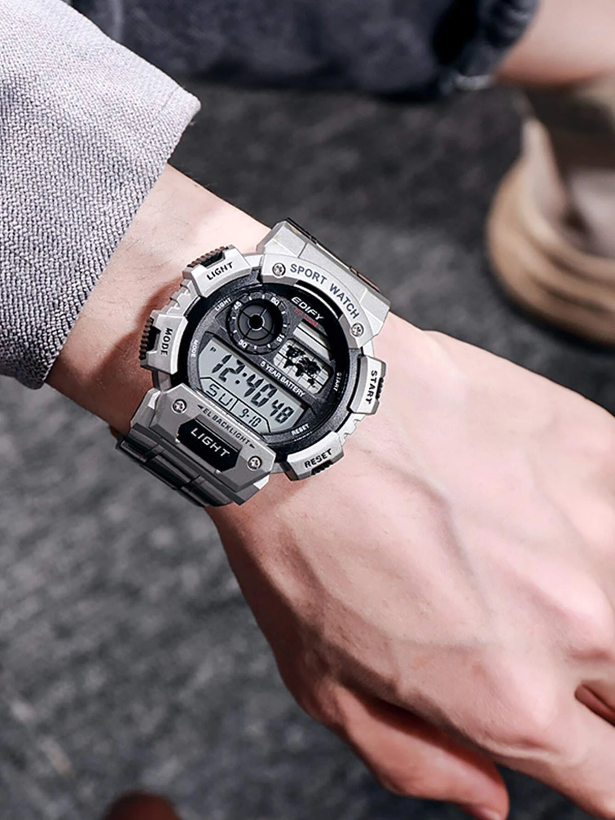 CASIO ILLUMINATOR DIGITAL SILVER STRAP WATCH | AE-1400WHD-1AVDF