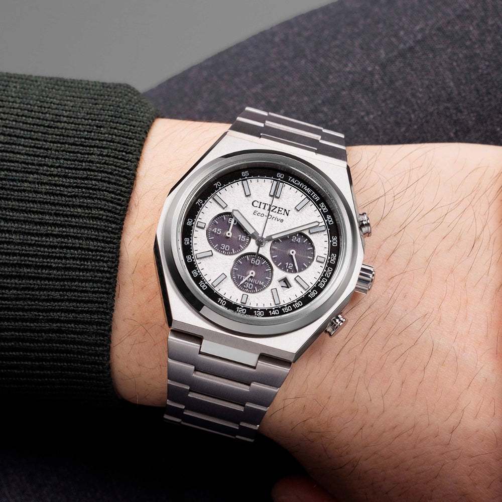 チビ〜 Citizen Eco Drive Super Titanium Zenshin Chronograph Watch CA4610-85A