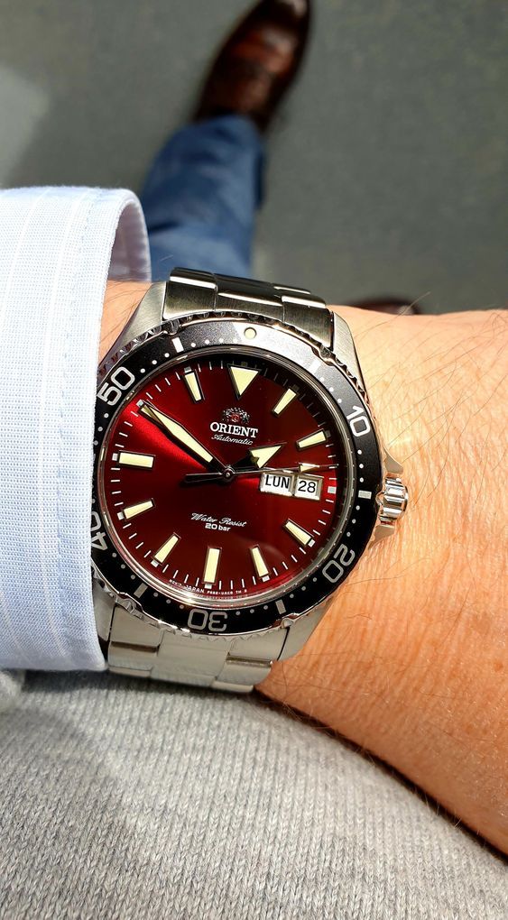 Orient Kamasu 'MAKO III' Red Dial Automatic Diver Watch| RA-AA0003R19B