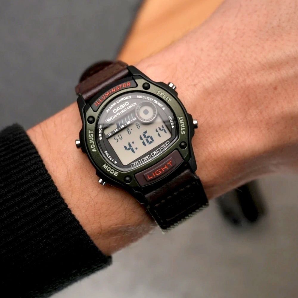 Casio Brown Strap Digital Unisex Watch W-220HF-3AVDF 