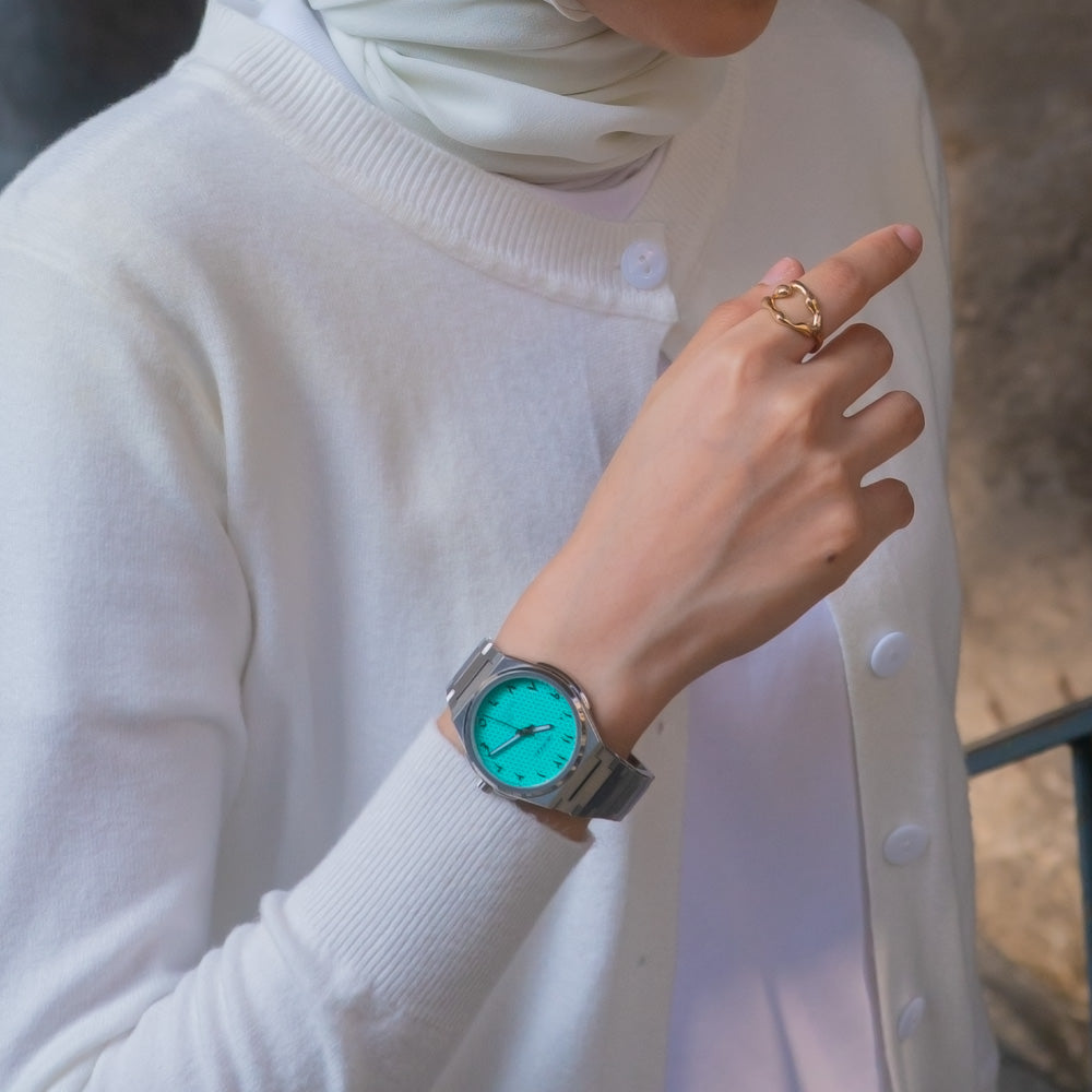 Zeyron Rosabella Eastern Numeral Aqua Soft  | ZR 2563