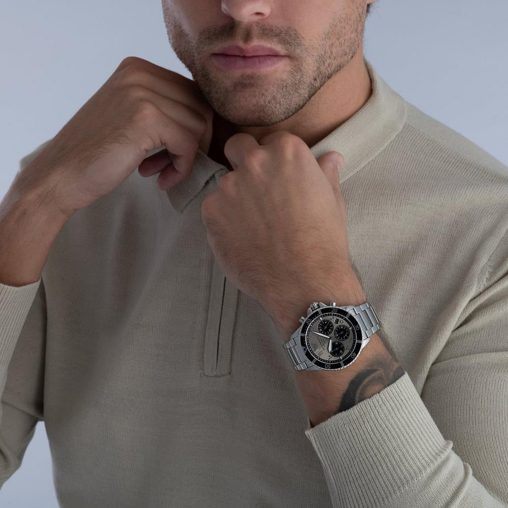 Emporio Armani World Explorer Solar Chronograph Champagne Dial Watch | AR11722