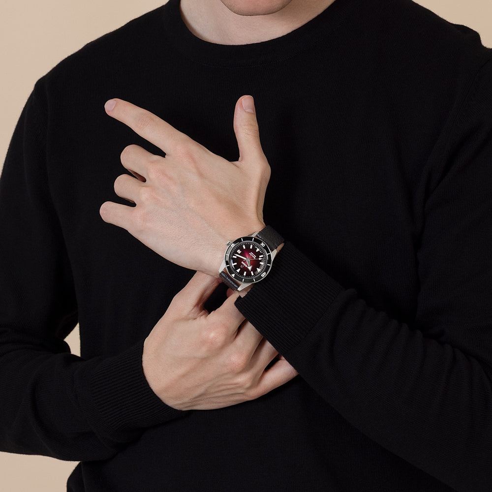Rado Captain Cook Automatic Burgundy Gradient Dial Men's Watch | R32223408