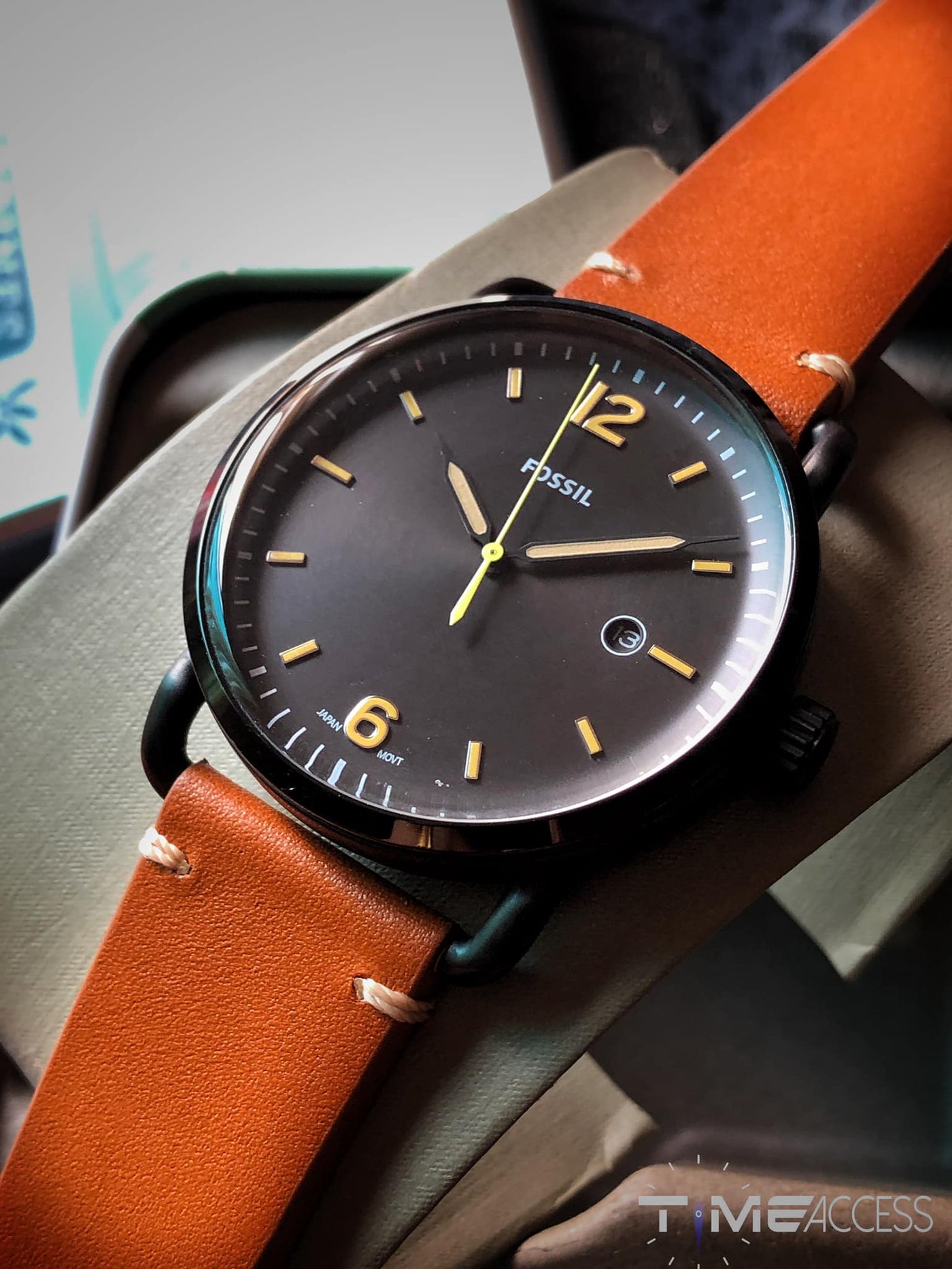 Fossil men's commuter leather watch outlet